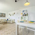 Appartement In Near Canyelles