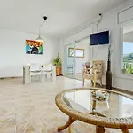 Appartement In Near Canyelles Roses